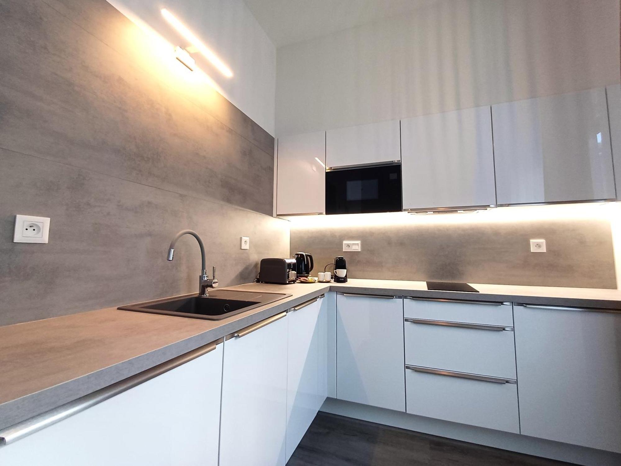 Lunex Apartment *